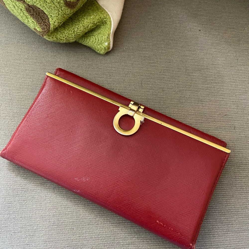COPY - Salvatore Ferragamo red Ganchini wallet
